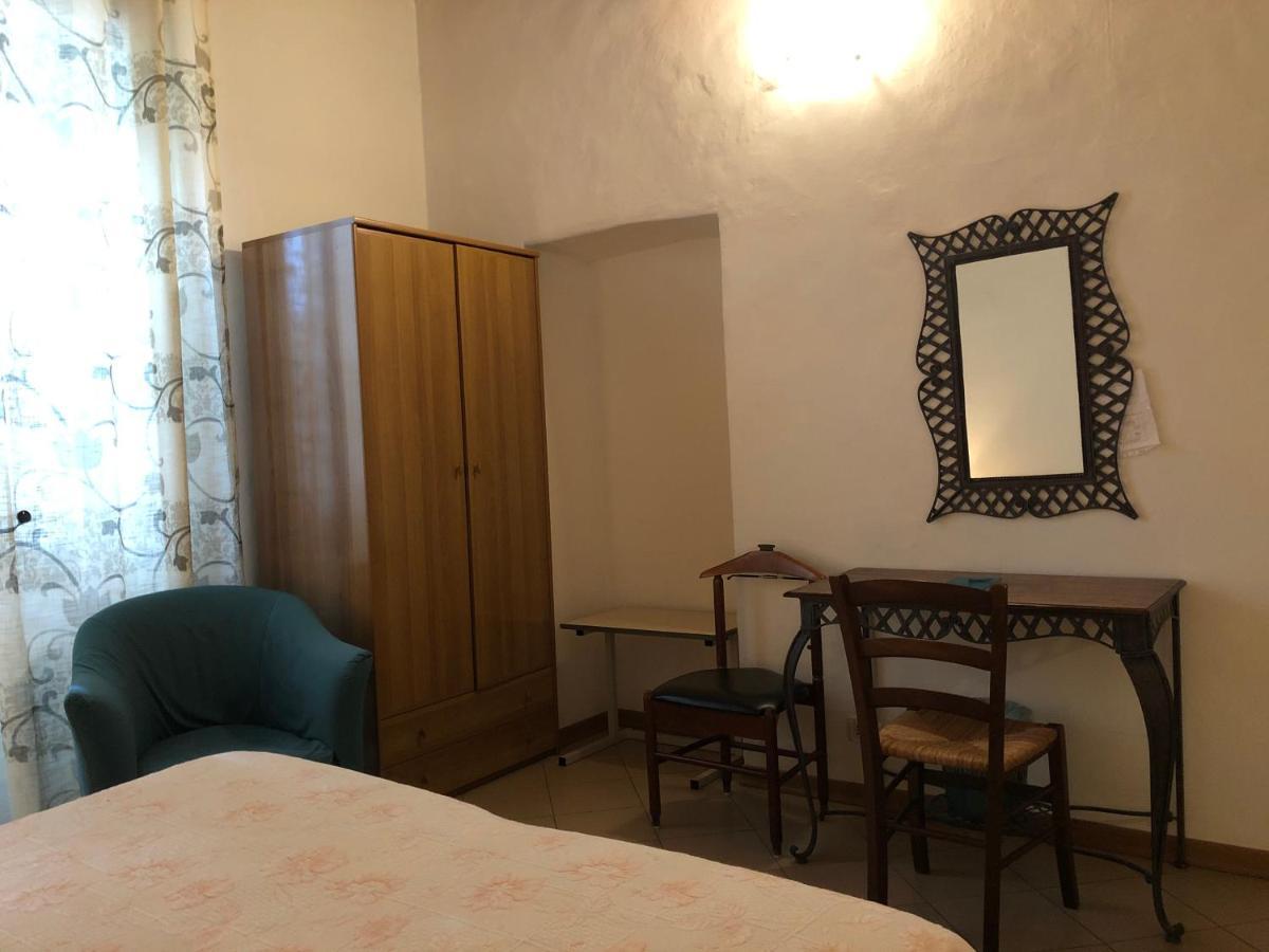 Residenza Gens Petilia - Nuova Gestione Hotel Pitigliano