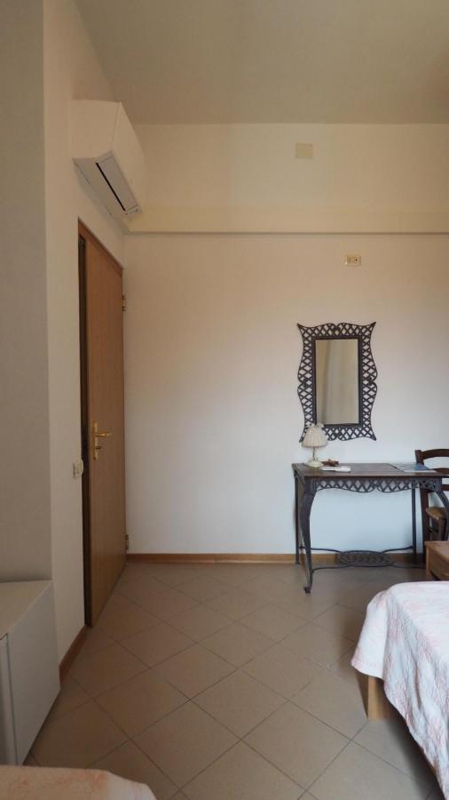 Hotel Residenza Gens Petilia - Nuova Gestione Pitigliano